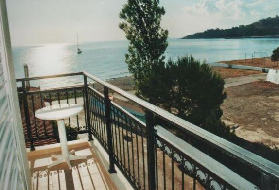 Poros House Hotel Ngoại thất bức ảnh